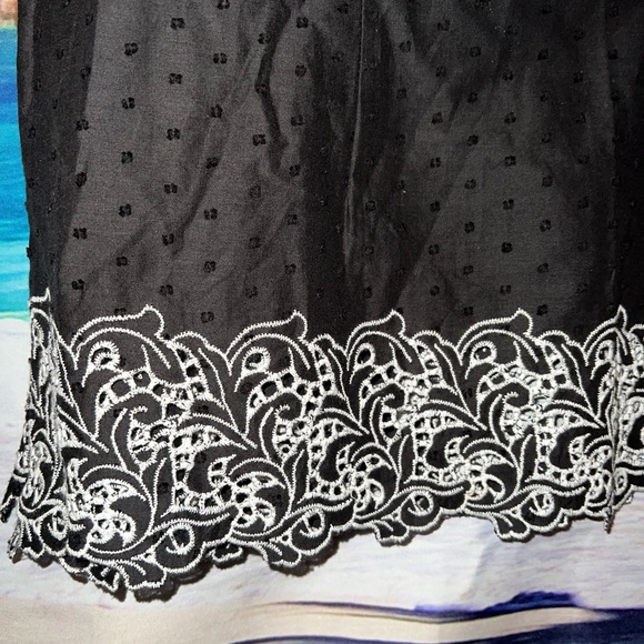 TRIBAL Brand Sleeveless Black Swiss Dot Lace Cotton Top - Picture 3 of 5